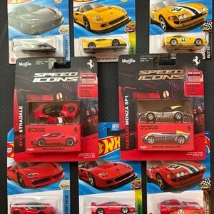 Speed Icons Ferrari Toy Car Set - Red and Silver hot wheels set